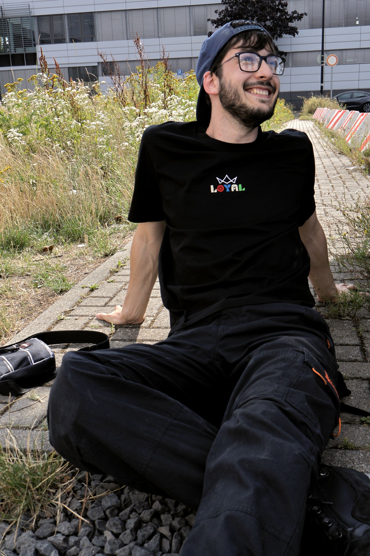 Loyal - Organic Shirt (Stick)